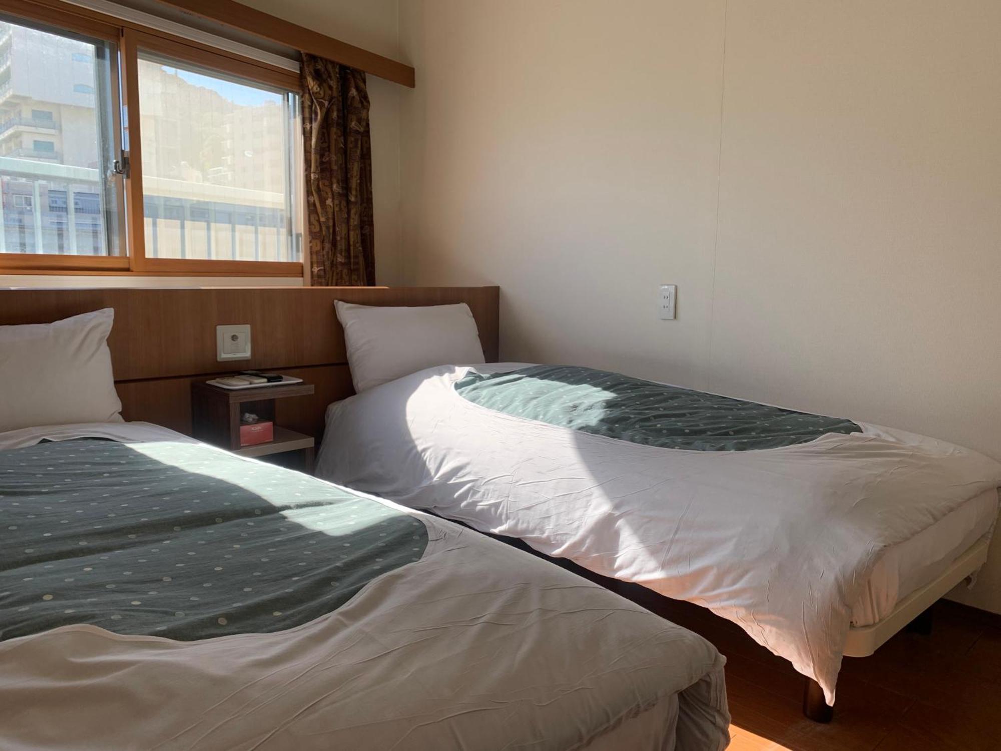 Izu-No-Umi Hotel Atami  Exterior photo
